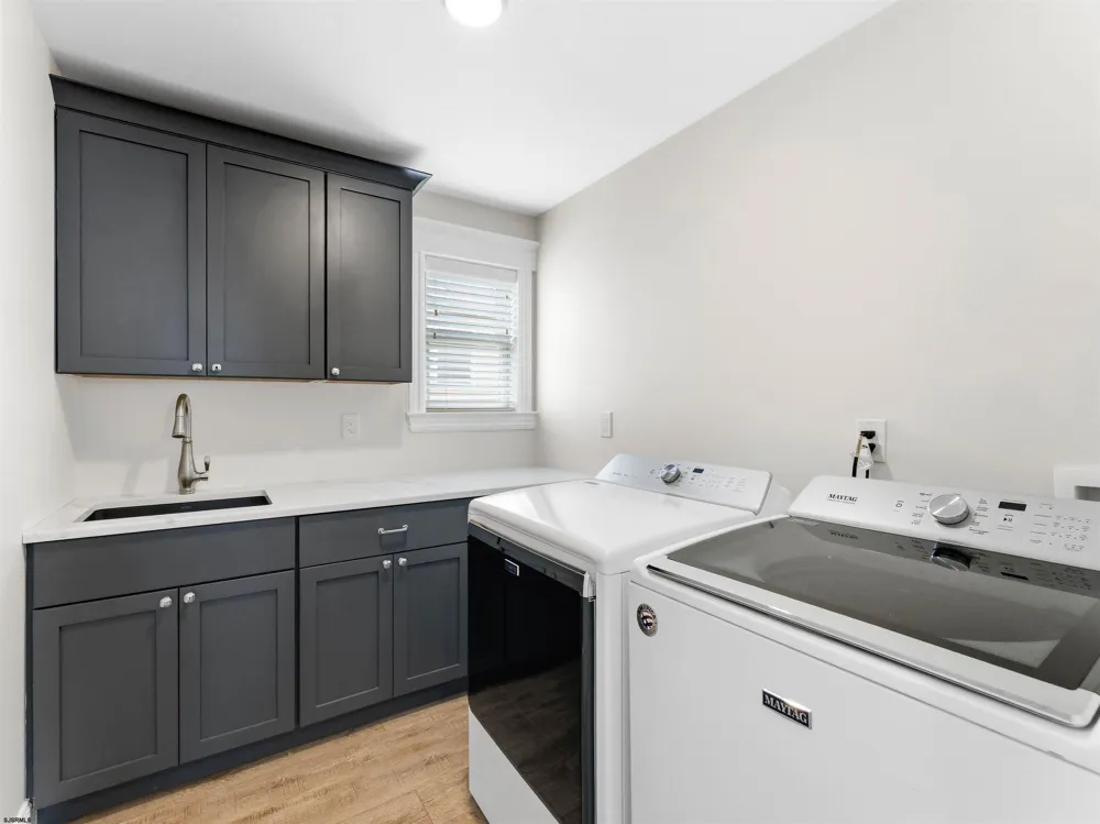 401 W BRIGANTINE Ave Brigantine, NJ 08203