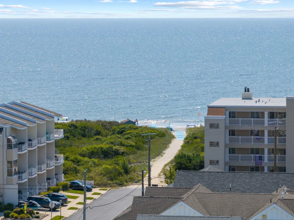 401 W BRIGANTINE Ave Brigantine, NJ 08203