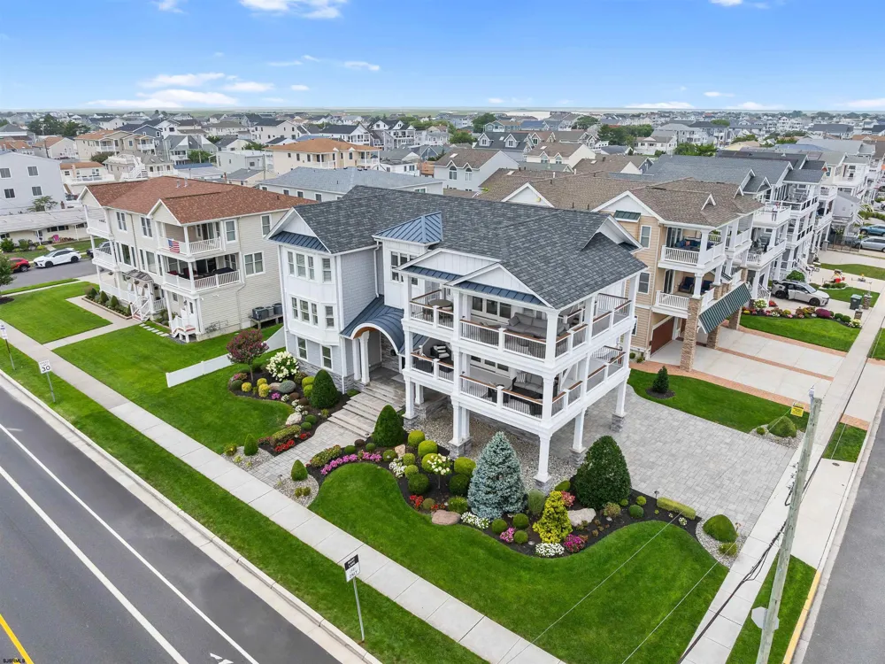 401 W BRIGANTINE Ave Brigantine, NJ 08203