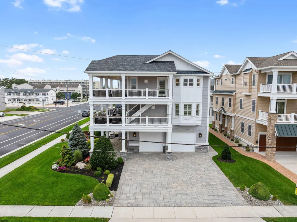 401 W BRIGANTINE Ave Brigantine, NJ 08203