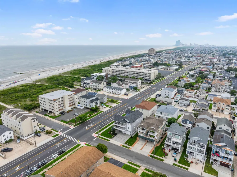 401 W BRIGANTINE Ave Brigantine, NJ 08203