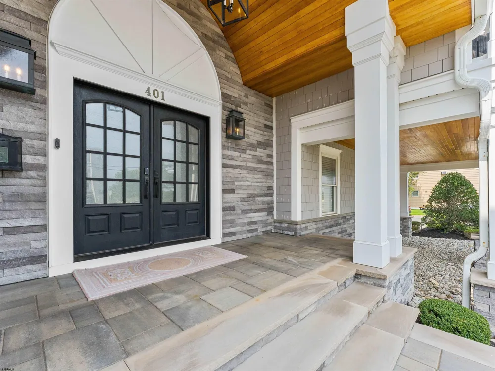 401 W BRIGANTINE Ave Brigantine, NJ 08203