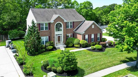 8 Gallant Fox Road
