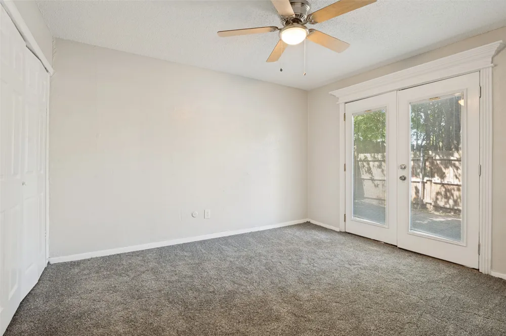 203 Trinidad Drive Grand Prairie, TX 75052