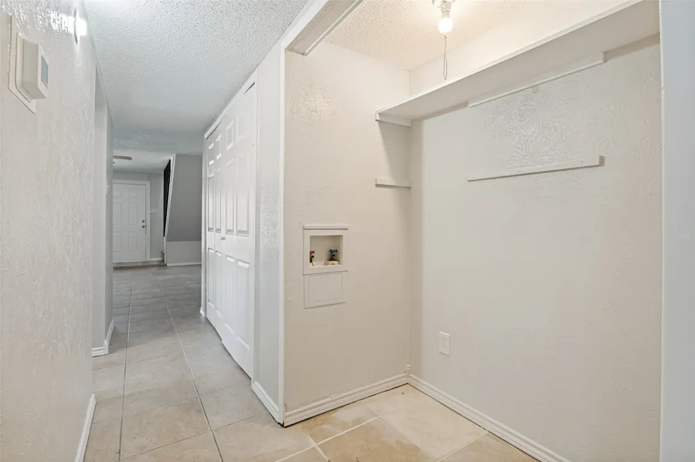 203 Trinidad Drive Grand Prairie, TX 75052