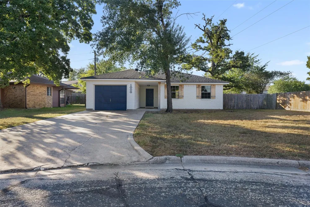 1000 Laredo Court College Station, TX 77845