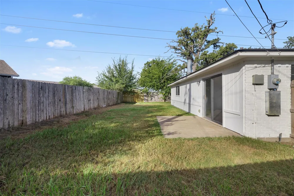 1000 Laredo Court College Station, TX 77845