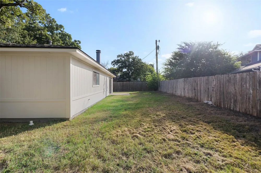 1000 Laredo Court College Station, TX 77845