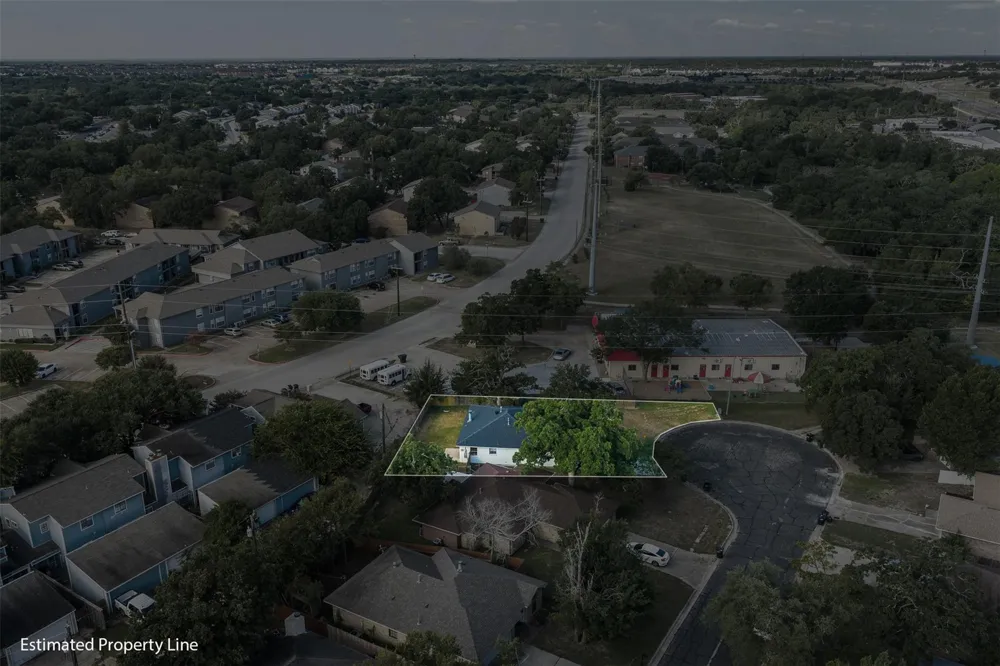 1000 Laredo Court College Station, TX 77845