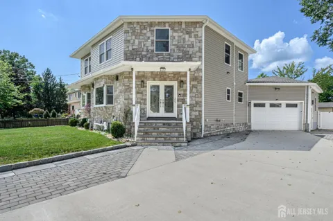11 Brook Road