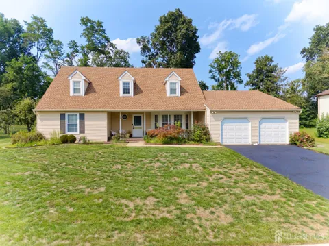 32 Silvers Lane