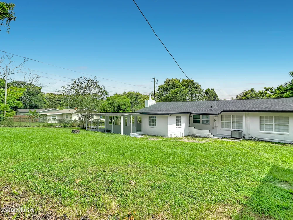303 Lake Gertie Road Deland, FL 32720
