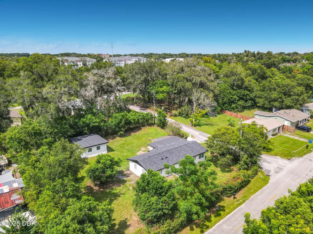 303 Lake Gertie Road Deland, FL 32720