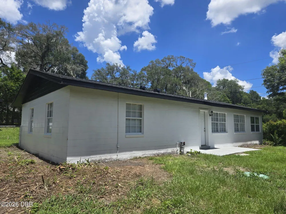 303 Lake Gertie Road Deland, FL 32720