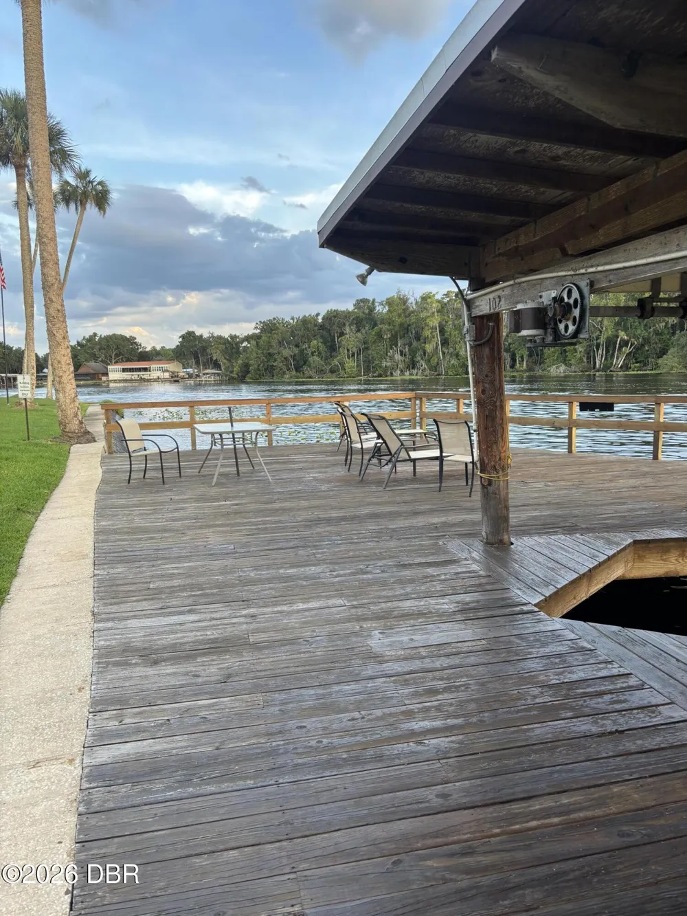 1640 Juno Trail #205-F Astor, FL 32102