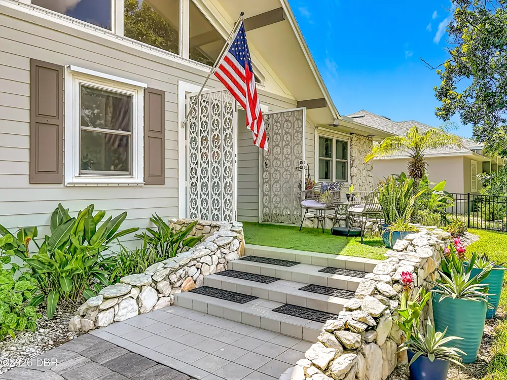 3555 John Anderson Drive Ormond Beach, FL 32176