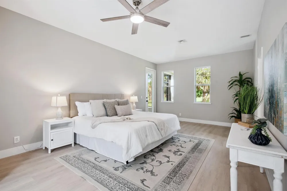 1018 CAROLINA CIRCLE SW Vero Beach, FL 32962