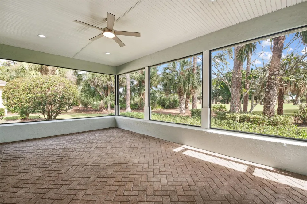 1018 CAROLINA CIRCLE SW Vero Beach, FL 32962