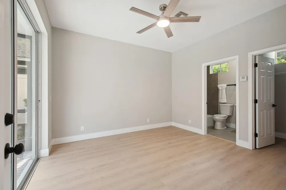1018 CAROLINA CIRCLE SW Vero Beach, FL 32962
