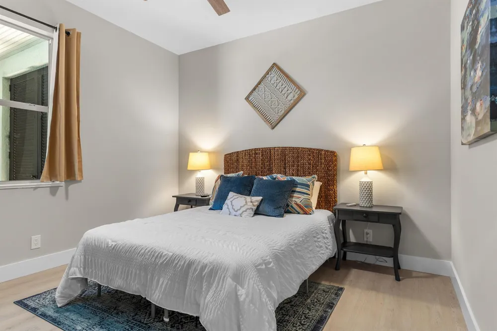 1018 CAROLINA CIRCLE SW Vero Beach, FL 32962