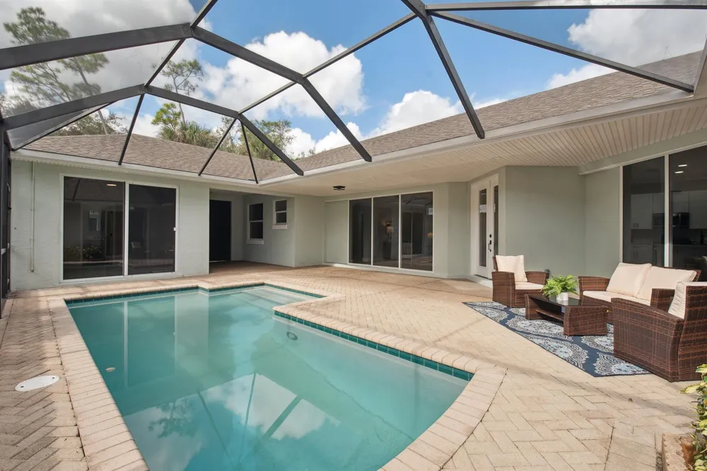 1018 CAROLINA CIRCLE SW Vero Beach, FL 32962