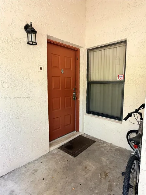 20035 NE 3rd Ct #6