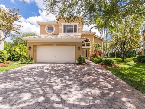 5805 NW 125th Avenue