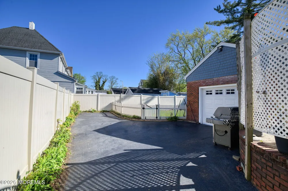 230 River Road Red Bank, NJ 07701