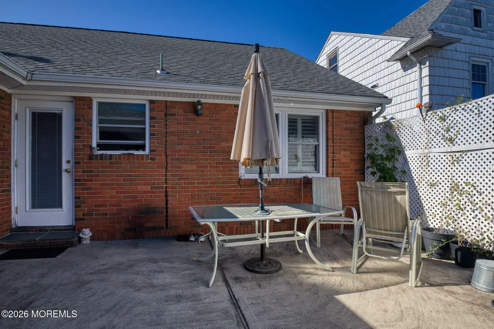 230 River Road Red Bank, NJ 07701