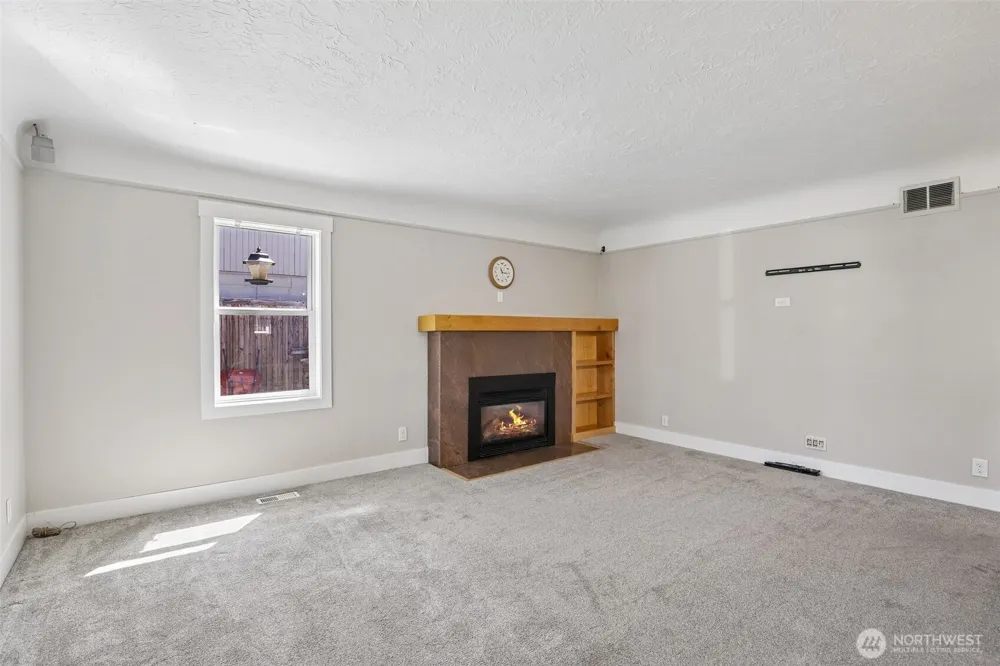 8407 Mt Olympus Avenue Vancouver, WA 98664