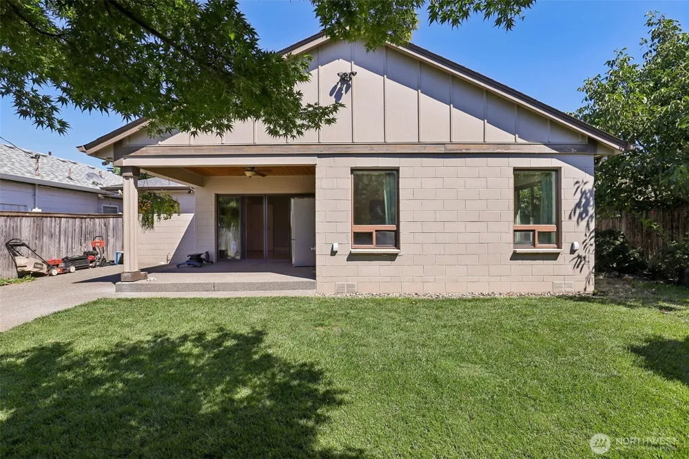 8407 Mt Olympus Avenue Vancouver, WA 98664