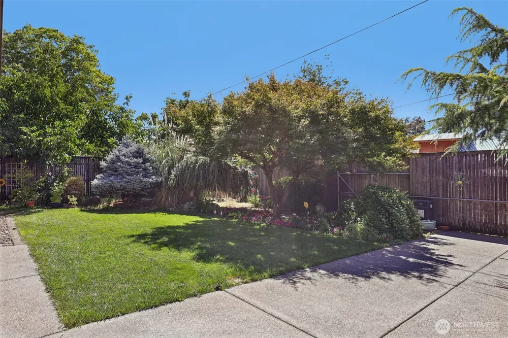 8407 Mt Olympus Avenue Vancouver, WA 98664