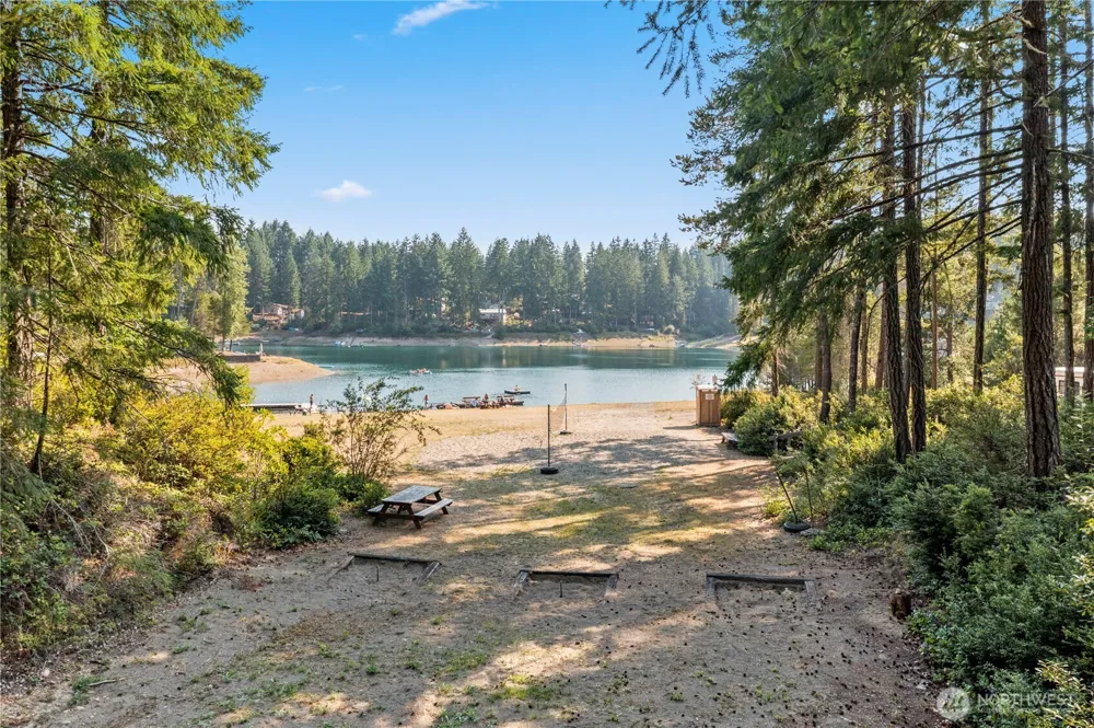261 NE Circle Drive Tahuya, WA 98588
