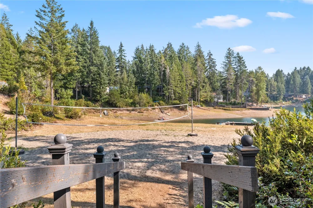 261 NE Circle Drive Tahuya, WA 98588