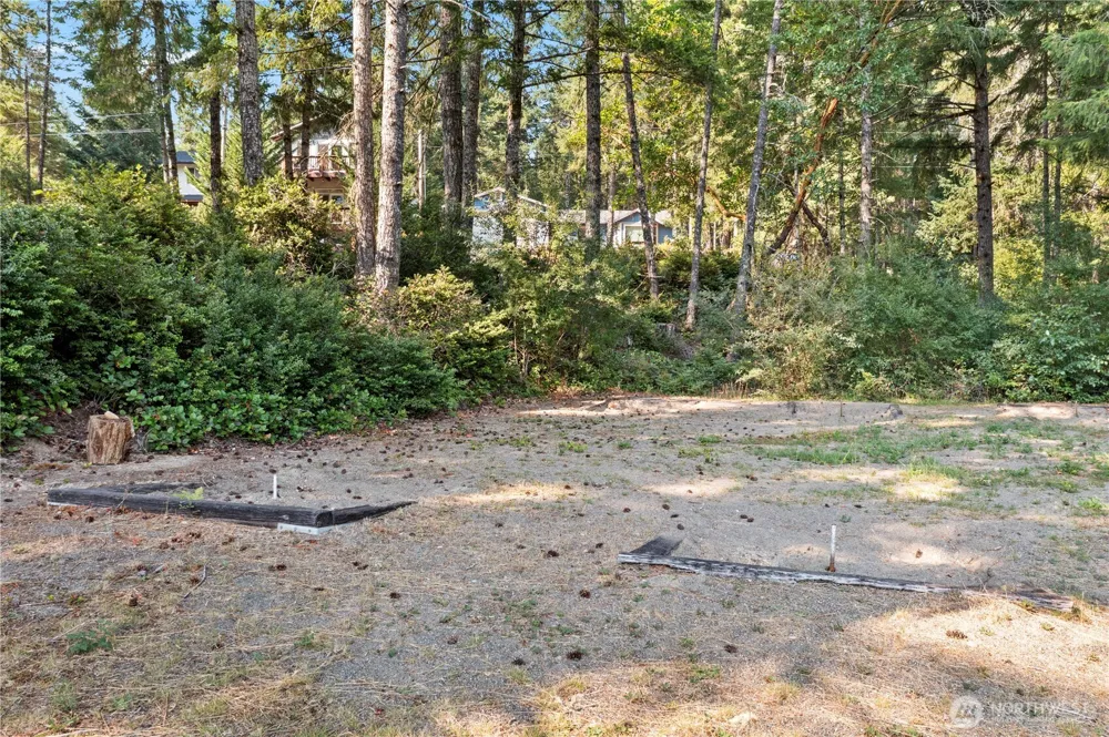 261 NE Circle Drive Tahuya, WA 98588