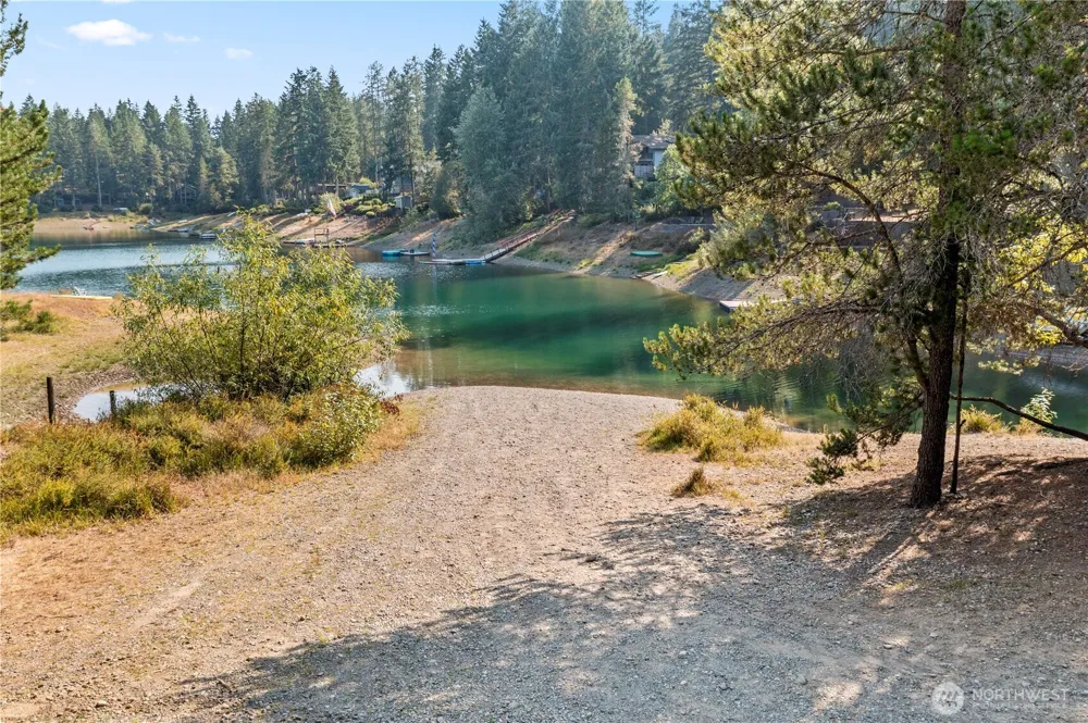 261 NE Circle Drive Tahuya, WA 98588