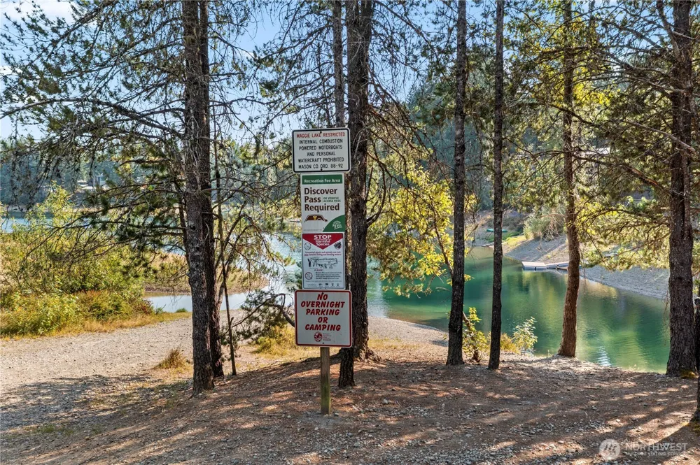 261 NE Circle Drive Tahuya, WA 98588