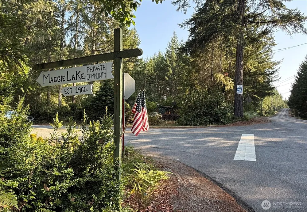 261 NE Circle Drive Tahuya, WA 98588