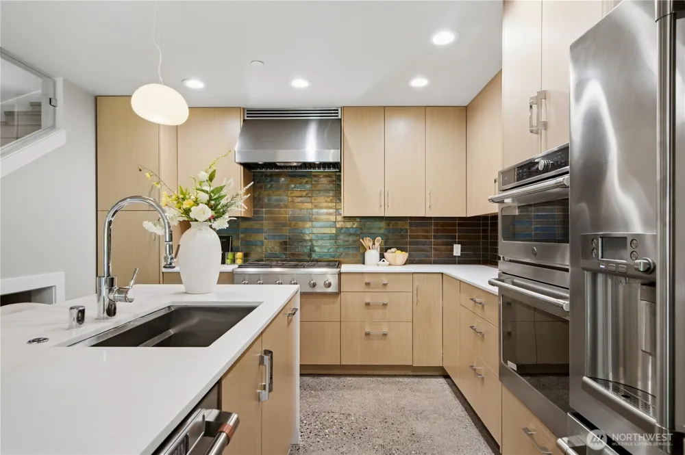 10323 NE 189th St #B Bothell, WA 98011