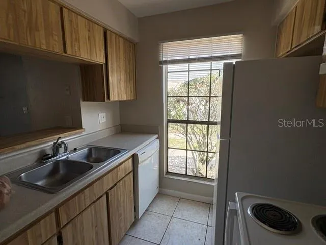 1777 CRYSTAL GROVE DRIVE Lakeland, FL 33801