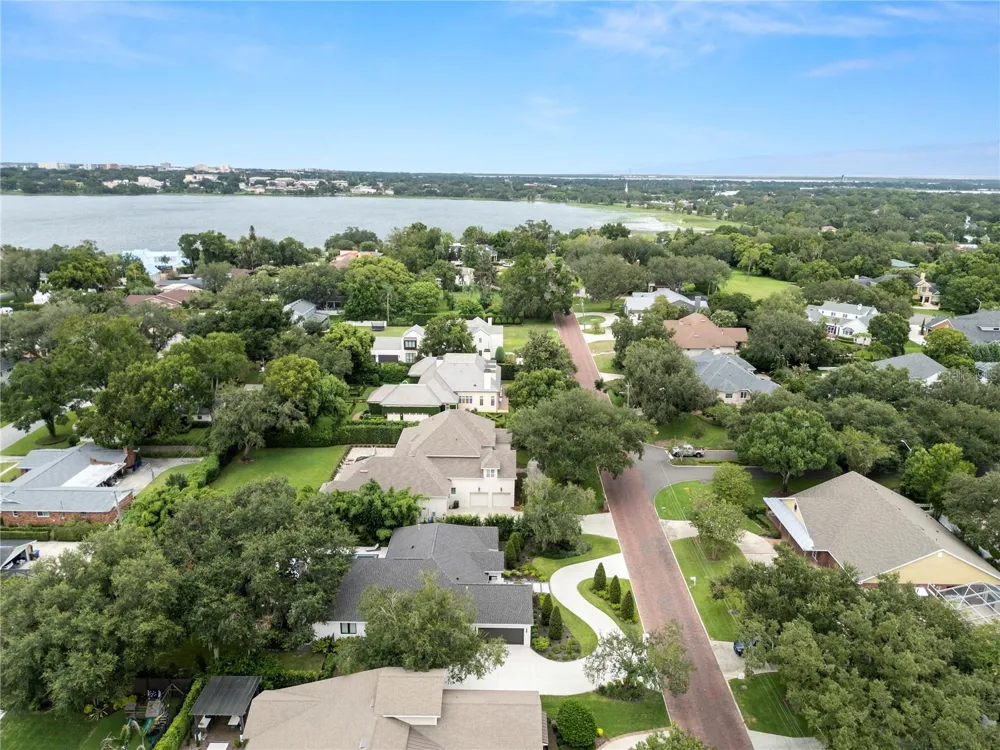 2415 NEVADA ROAD Lakeland, FL 33803