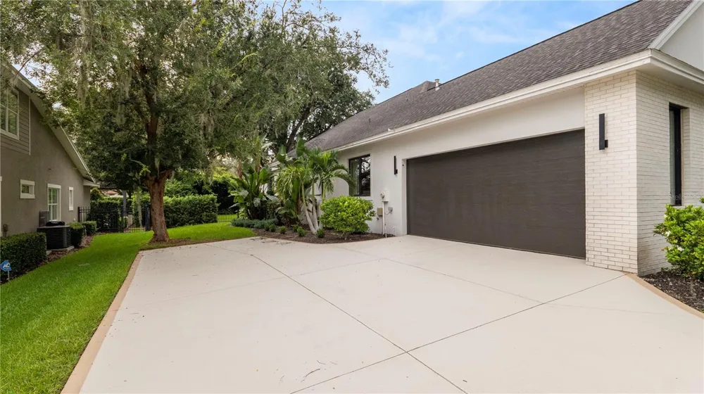 2415 NEVADA ROAD Lakeland, FL 33803