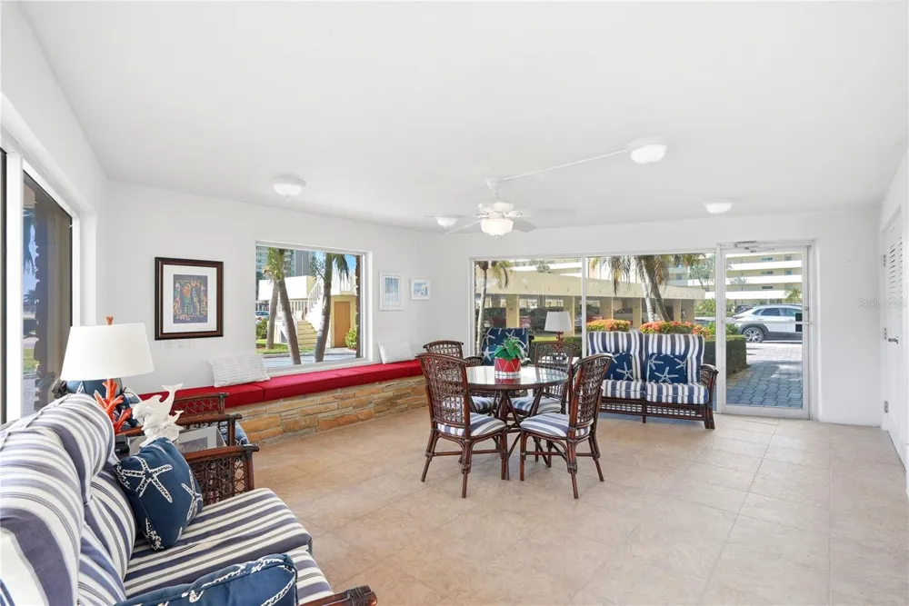 4725 COVE CIRCLE #306 St Petersburg, FL 33708