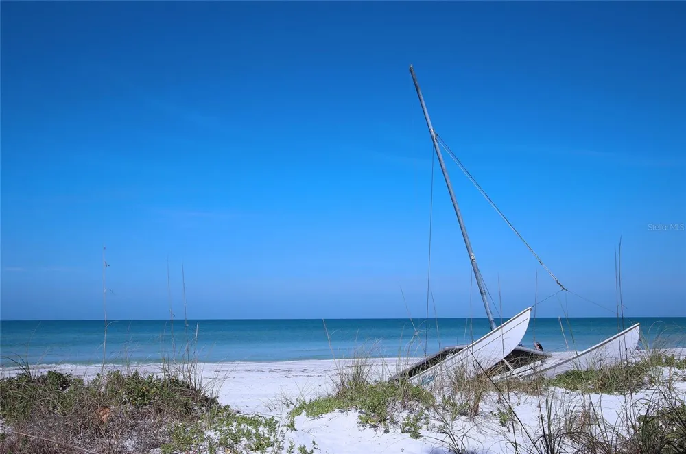 4725 COVE CIRCLE #306 St Petersburg, FL 33708