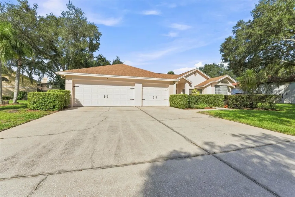 15923 ELLSWORTH DRIVE Tampa, FL 33647
