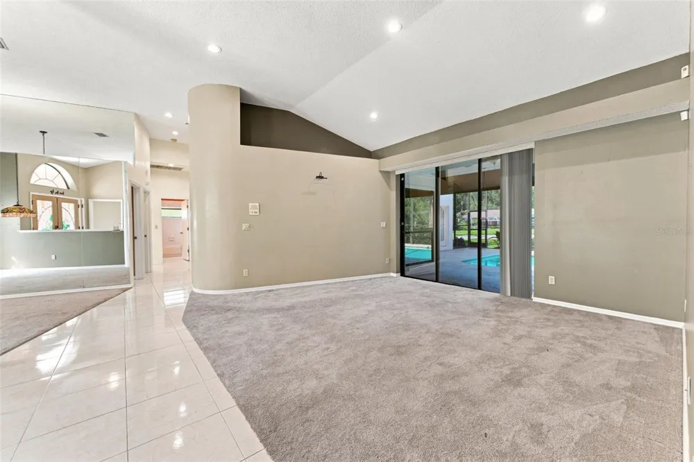 15923 ELLSWORTH DRIVE Tampa, FL 33647