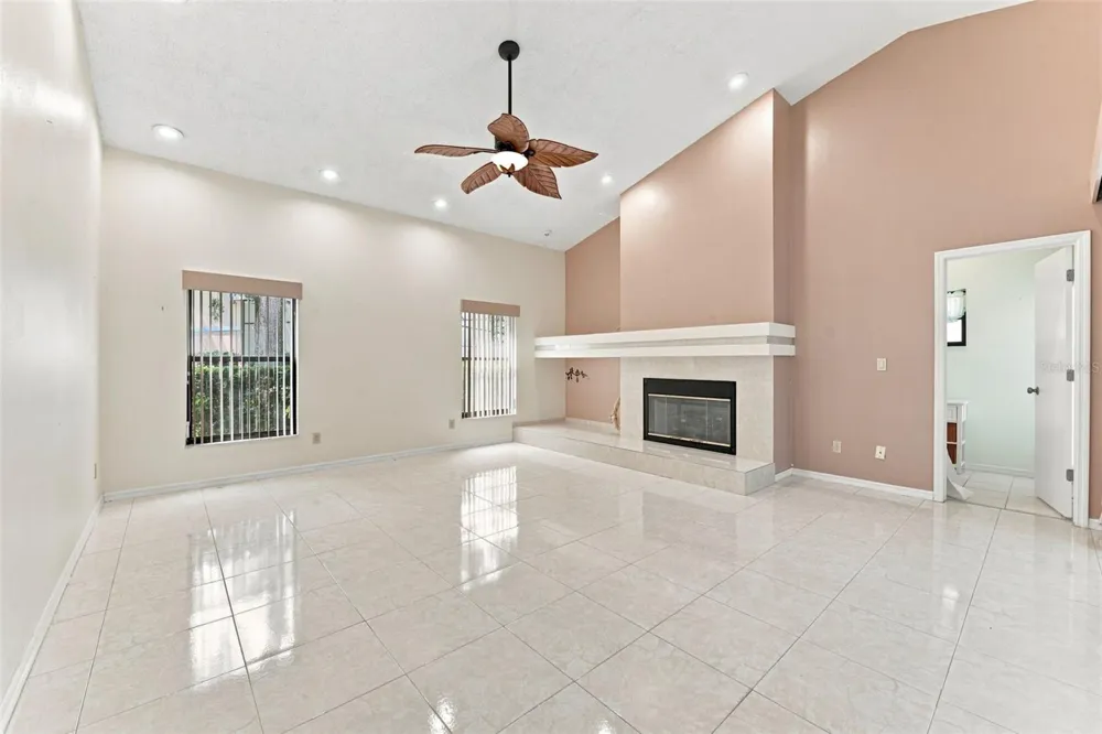 15923 ELLSWORTH DRIVE Tampa, FL 33647