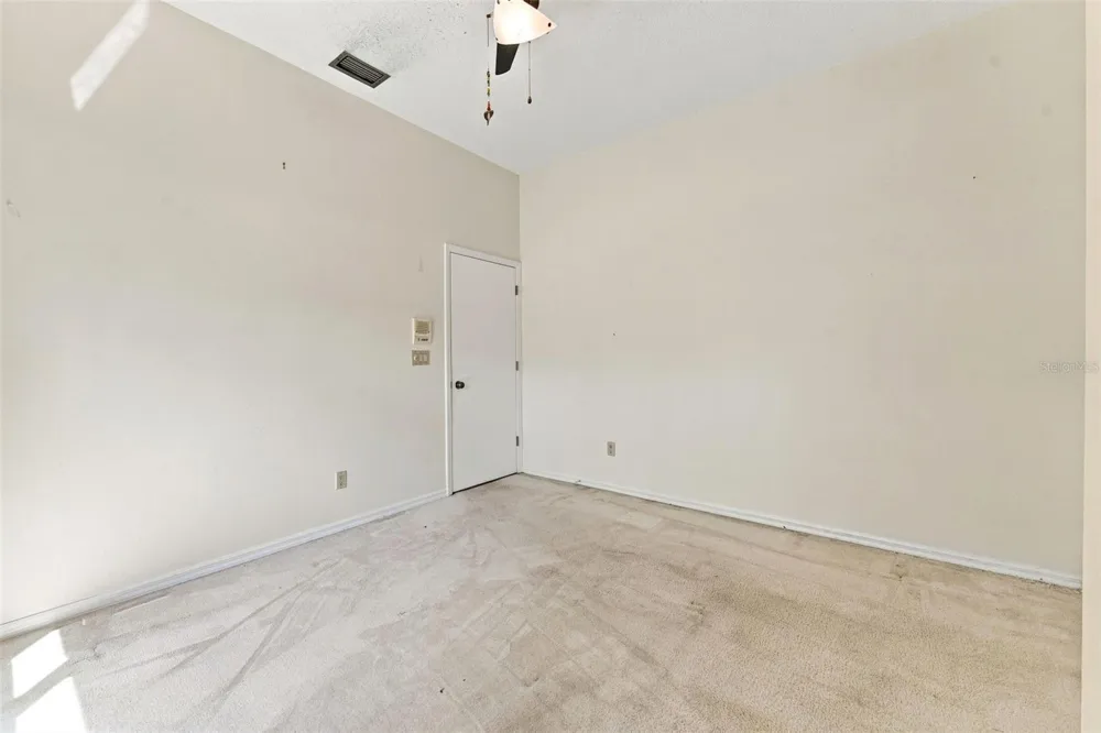 15923 ELLSWORTH DRIVE Tampa, FL 33647