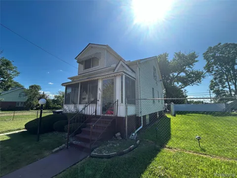221 Campbell Street