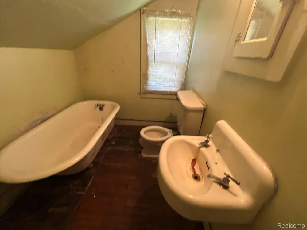 221 Campbell Street River Rouge City, MI 48218